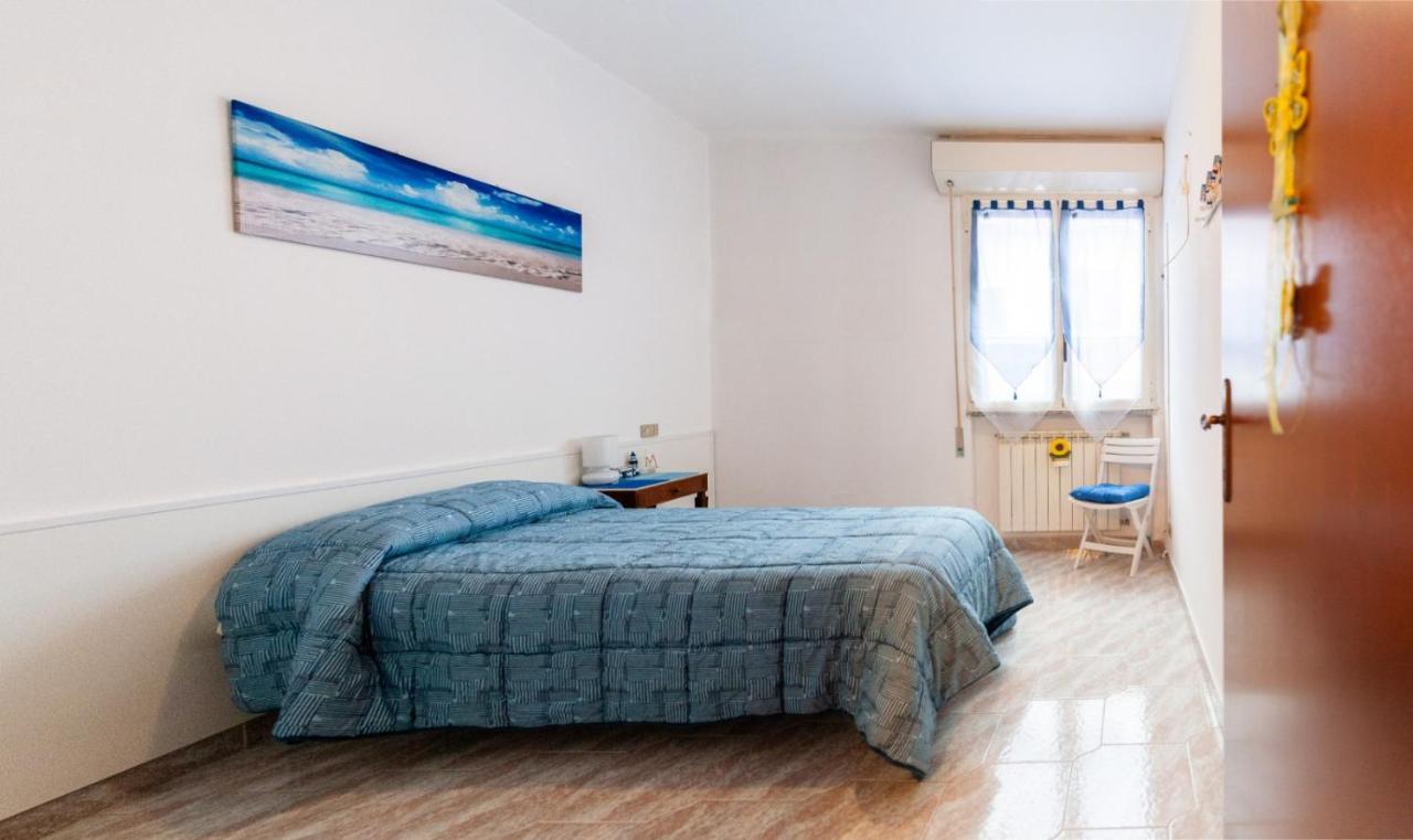 B&B Il Girasole Ortonovo Exterior photo