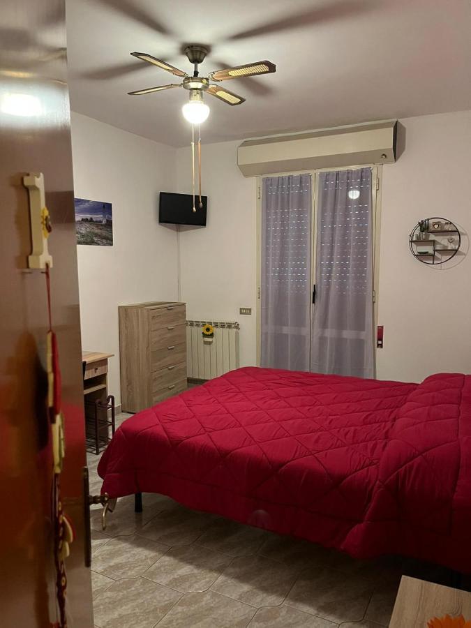 B&B Il Girasole Ortonovo Exterior photo